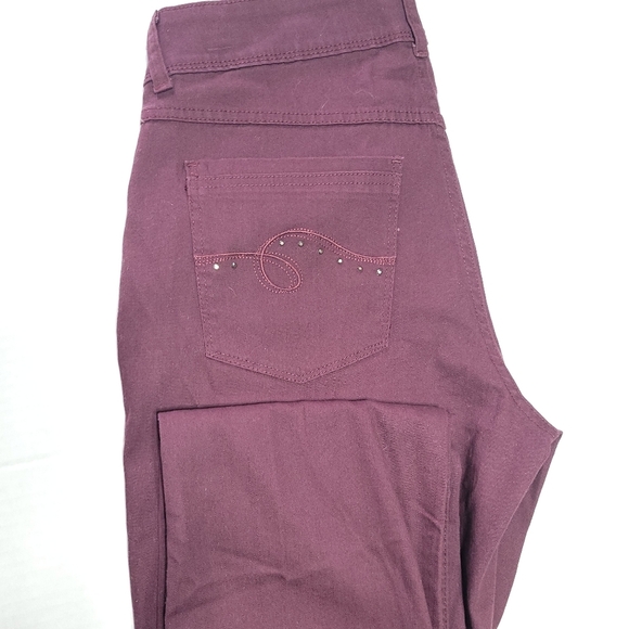 NEW! Lee Riders Womens Colored Jeans Sz 10 - Picture 3 of 8